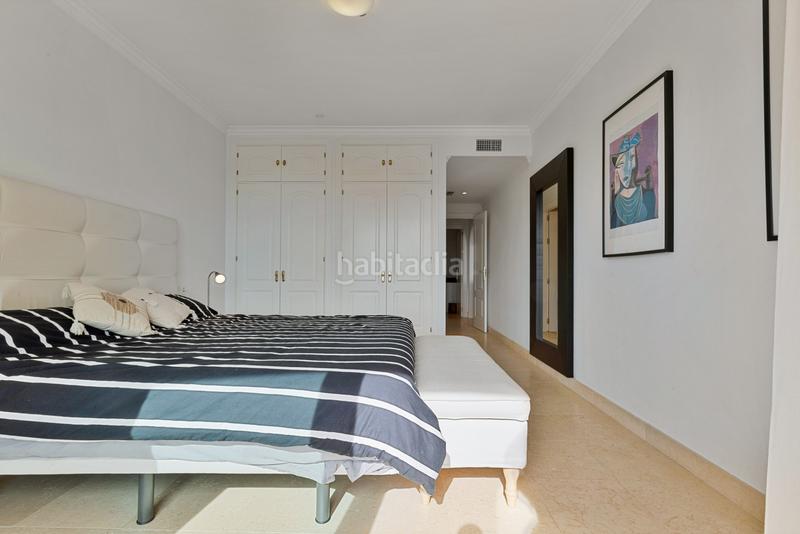 Foto be7fc281-ba68-4447-9dd5-1b86f2289ce0. Penthouse with parking pool in Nueva Torrequebrada Benalmádena