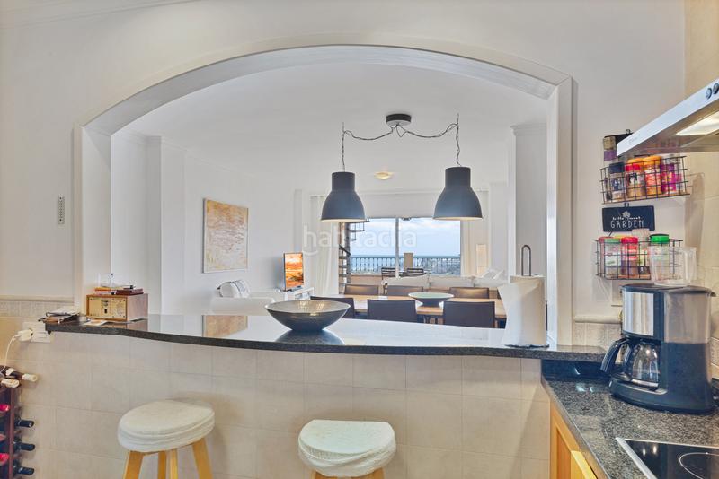 Foto eee033e0-bb6e-4aa4-b49b-00eedfeeca4c. Penthouse with parking pool in Nueva Torrequebrada Benalmádena