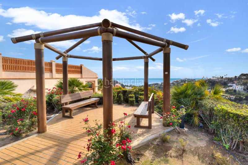 Foto fea87cff-ceb7-4108-be96-673f41d6f280. Penthouse with parking pool in Nueva Torrequebrada Benalmádena