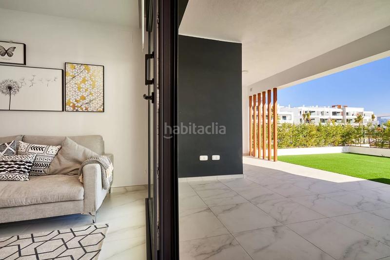 Foto 385d316f-132f-4249-877e-1f640293d80a. Ground floor with parking pool in Cancelada Estepona