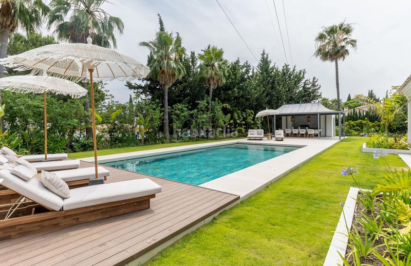 Foto 4ebb58b5-5d7b-4cd3-9e6d-c0e095eda7c8. Casa villa exclusiva en venta en atalaya en Nueva Atalaya Estepona