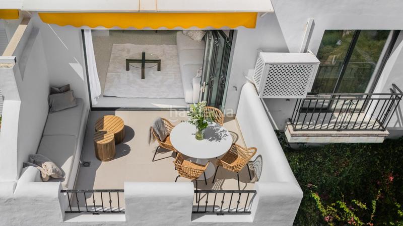 Foto 66e0e853-cfa9-44e3-b7da-9e6d89dc4717. Apartamento  moderno en venta en los almendros en Benahavís