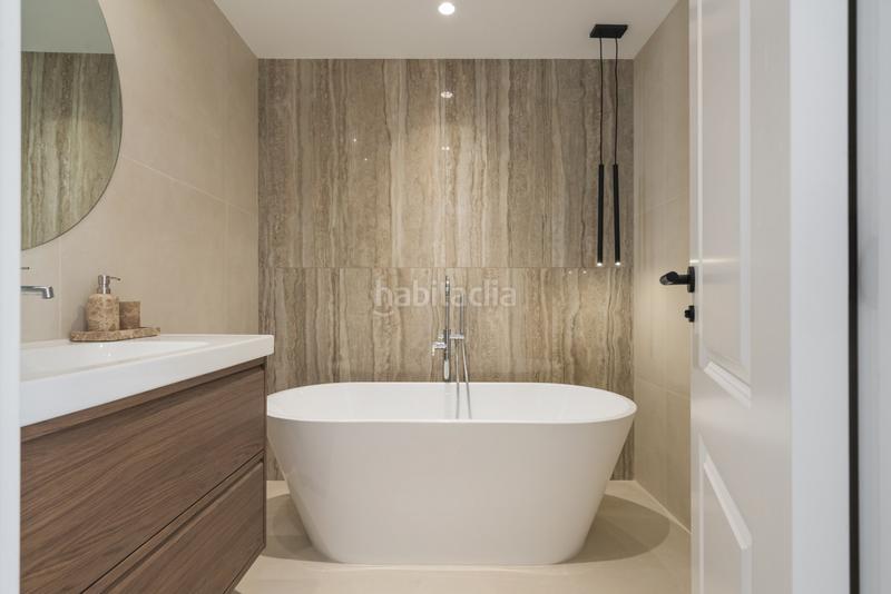 Foto c6233892-235e-4e46-9c38-627b2c9d6446. Apartamento  moderno en venta en los almendros en Benahavís