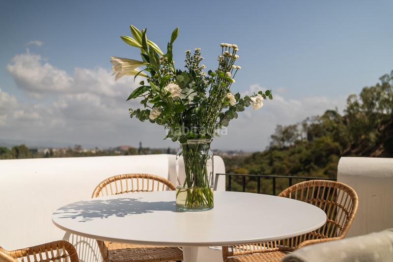 Foto ffd0c097-0e03-400f-b513-ed6436ff2c70. Apartamento  moderno en venta en los almendros en Benahavís