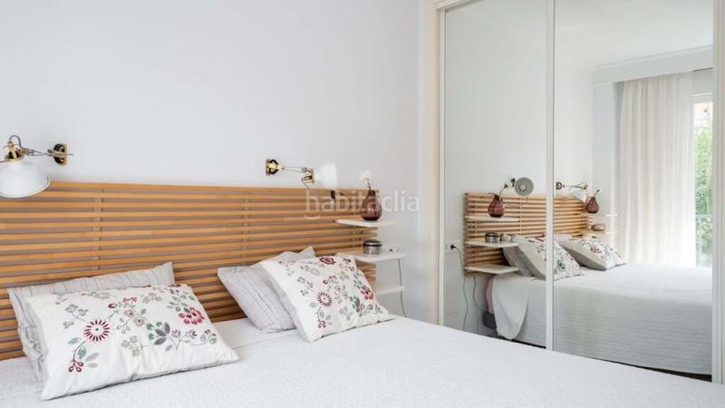 Foto 124f74a3-67f4-4c9f-8a4c-d5793d62a38a. Dachwohnung mit parking pool in Nueva Andalucía centro Marbella