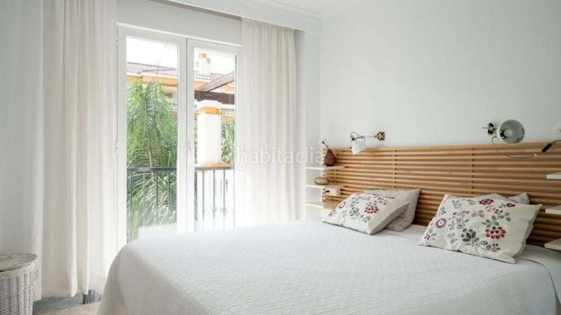 Foto 1ed6ee9a-eefa-4f8e-a996-caa994a971d0. Dachwohnung mit parking pool in Nueva Andalucía centro Marbella