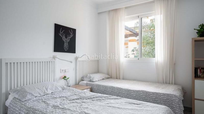 Foto 4a598f9c-1bd0-4e89-a3b0-c22c6eba36bd. Dachwohnung mit parking pool in Nueva Andalucía centro Marbella