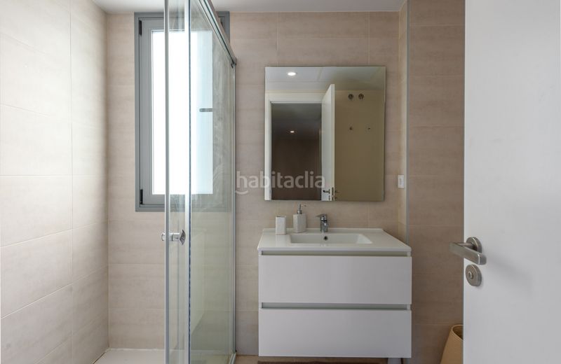Foto 69756540-dfa5-4d6d-b61a-b98fa94b251d. Apartamento  en venta con las mejores comodidades en selwo en Estepona