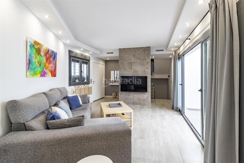 Foto 1f24ab20-db78-4d3e-9a42-063c98f5ca2a. Casa a schiera con parcheggio piscina in San Pedro de Alcántara Pueblo Marbella