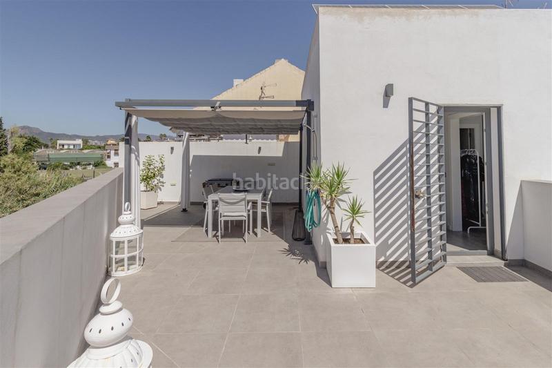 Foto 99bfa12d-d558-4ec6-bca4-d04f907bf7a7. Casa a schiera con parcheggio piscina in San Pedro de Alcántara Pueblo Marbella