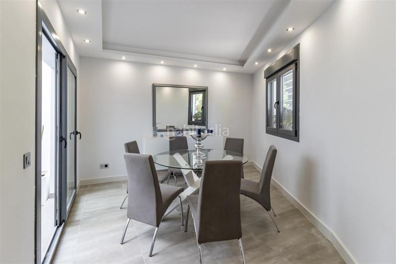 Foto ca55aecd-ca34-4abe-bd7f-2cfb89e865ce. Casa a schiera con parcheggio piscina in San Pedro de Alcántara Pueblo Marbella