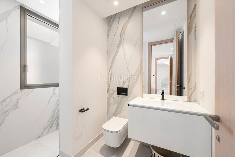 Foto 660cd1a5-230d-4e27-a954-1a1d104a857a. Casa bifamiliare con riscaldamento parcheggio piscina in Marbella