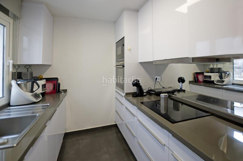 Foto ad0055ec-4db2-4483-9196-408737640480. Àtic amb calefacció aparcament piscina a Puerto Banús Marbella