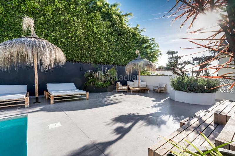 Foto 09330f03-4e78-4ef7-b08e-68bdee98a78e. Casa con parcheggio piscina in Nueva Andalucía centro Marbella