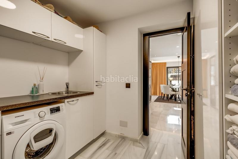 Foto 926a9065-4718-4a58-ac85-e8fa295aa9ee. Casa con parcheggio piscina in Nueva Andalucía centro Marbella