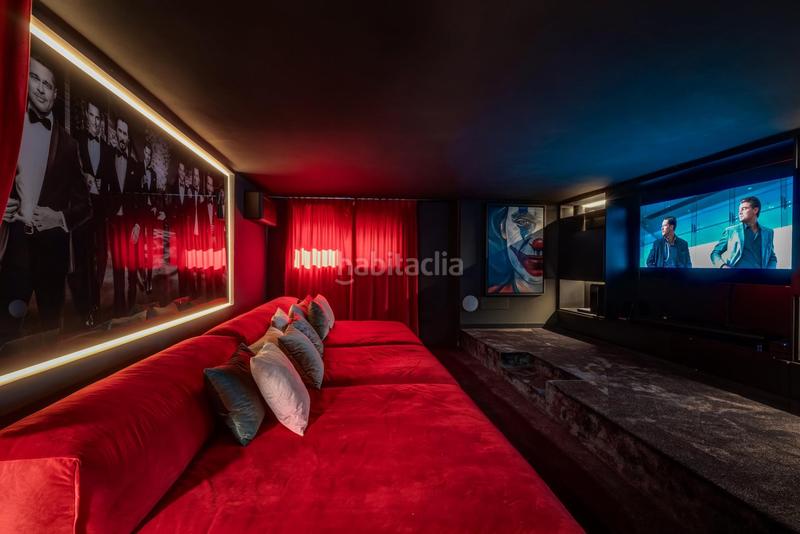 Foto c354b506-2fa4-4d40-b659-a6b7ed818bc2. Casa con parcheggio piscina in Nueva Andalucía centro Marbella