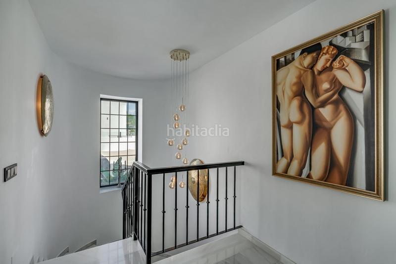 Foto df1c3f39-0185-40a4-a95e-f792a65cc3b2. Casa con parcheggio piscina in Nueva Andalucía centro Marbella