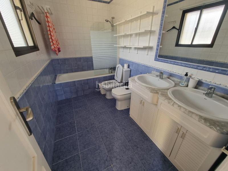 Foto 44c5f391-fee8-4363-8515-06541b19a9e7. Casa con parcheggio piscina in Nueva Andalucía centro Marbella