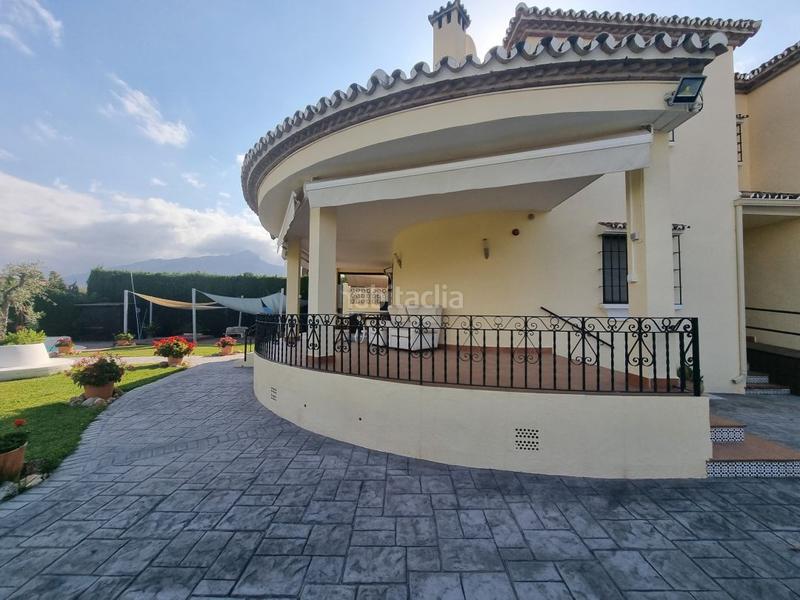 Foto 954ce864-9380-4ef4-9c76-3c21bd6eef41. Casa con parcheggio piscina in Nueva Andalucía centro Marbella