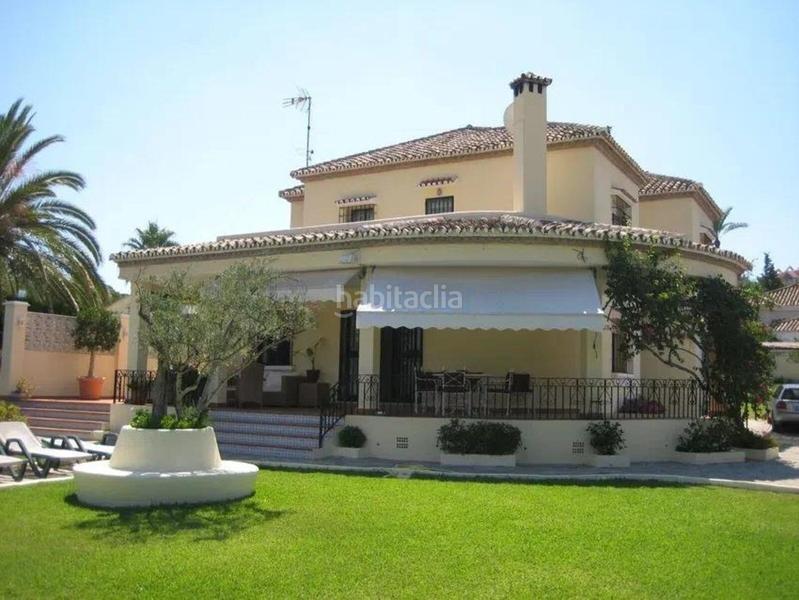 Foto b442ee82-4193-41dd-9936-c4b548533421. Casa con parcheggio piscina in Nueva Andalucía centro Marbella