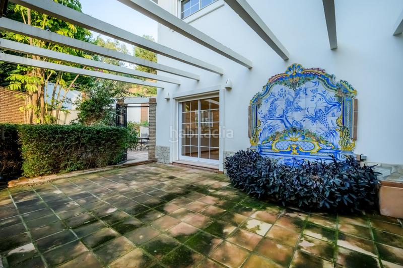 Foto 7012aab2-53ea-439d-a399-28f842e3898b. Haus mit parking pool in Nueva Andalucía centro Marbella