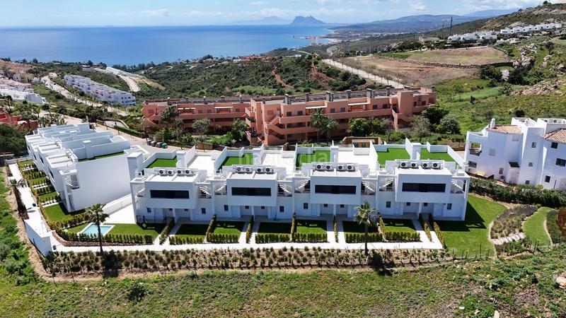 Foto 36e7e283-3c98-4818-ad3e-df964770e2b5. Casa adosada nueva casa adosada construida en venta en Manilva