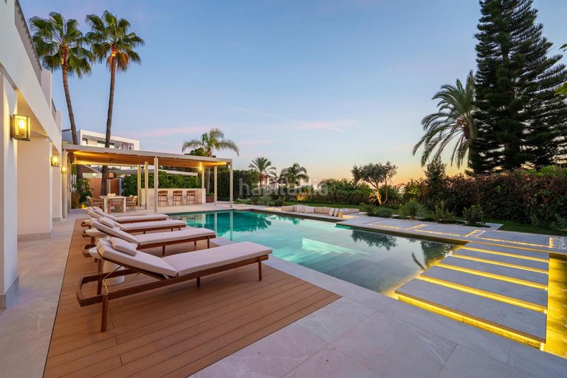 Foto b70df3fd-5b6a-443a-9dda-9ba7216e614d. Casa amb aparcament piscina a La Quinta Benahavís