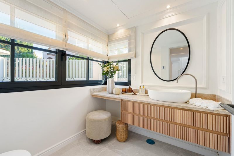 Foto d7a7c319-c73b-4e58-a58b-9e53d7a17e22. Casa amb aparcament piscina a La Quinta Benahavís