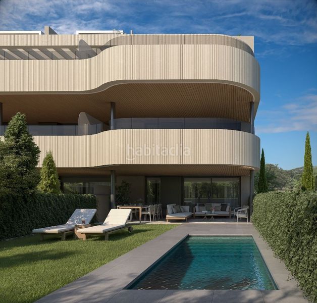 Foto bd0e9674-0cf8-4356-bc39-0d861287003c. Apartament amb aparcament piscina a Centro Estepona