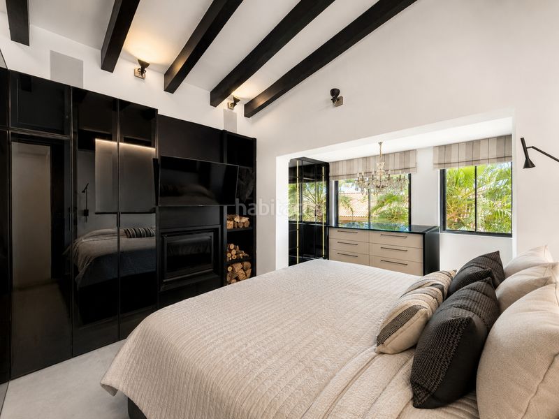 Foto 50735e88-36f2-42da-b9aa-f46a1475e13b. Casa amb aparcament piscina a Nueva Andalucía centro Marbella