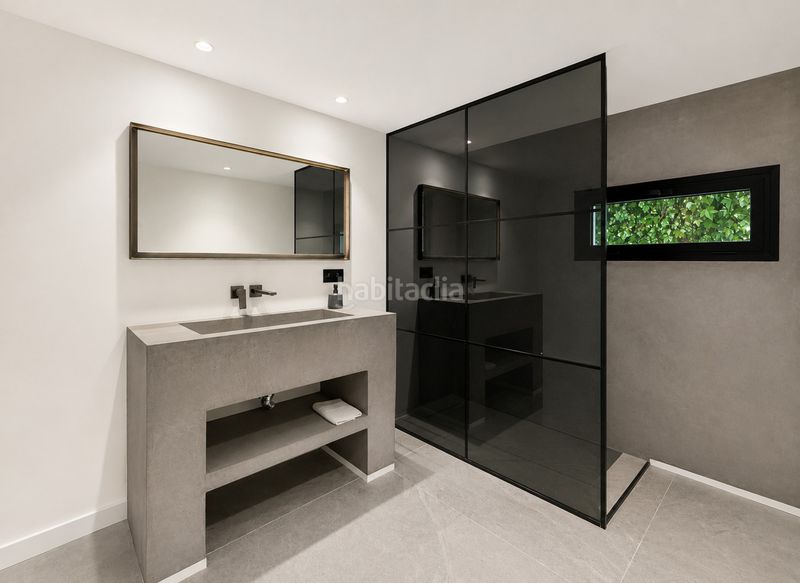 Foto e6d02fa5-d2dd-44b4-b2f8-2f12f06b3765. Casa amb aparcament piscina a Nueva Andalucía centro Marbella