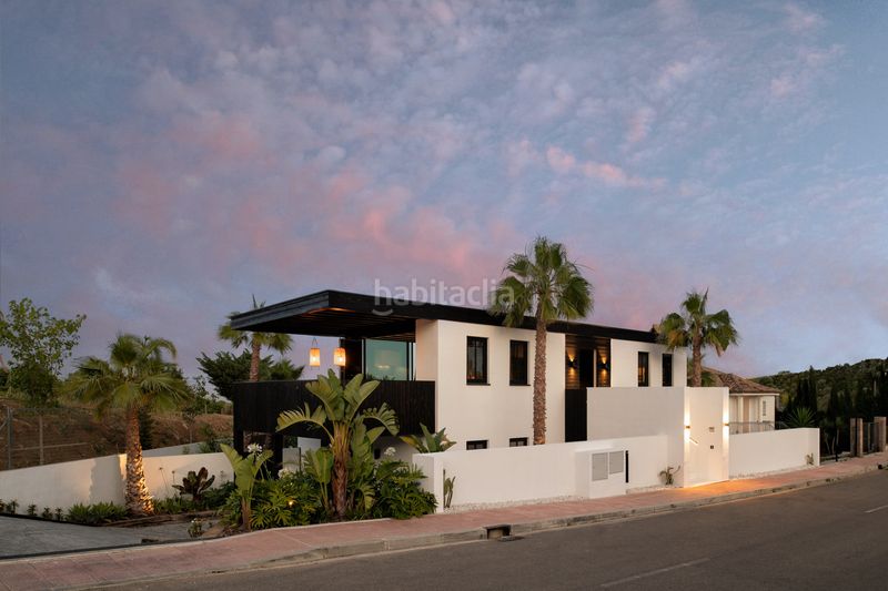 Foto 58f82ff4-4fe4-4a57-abc8-68fb91a663ae. Casa amb aparcament piscina a Valle Romano Golf Estepona