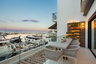 Ático en Puerto Banús. Atico en venta en marbella  puerto banus, marbella