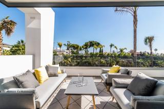 Apartamento en Altos de Estepona. Apartamento en venta en mirador de estepona hills, estepona
