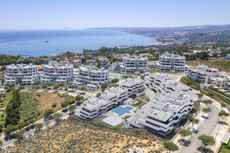 Foto 5ed7155f-8e5a-4f4f-9558-0a677e9af326. Appartement avec parking piscine dans Parque Central Estepona