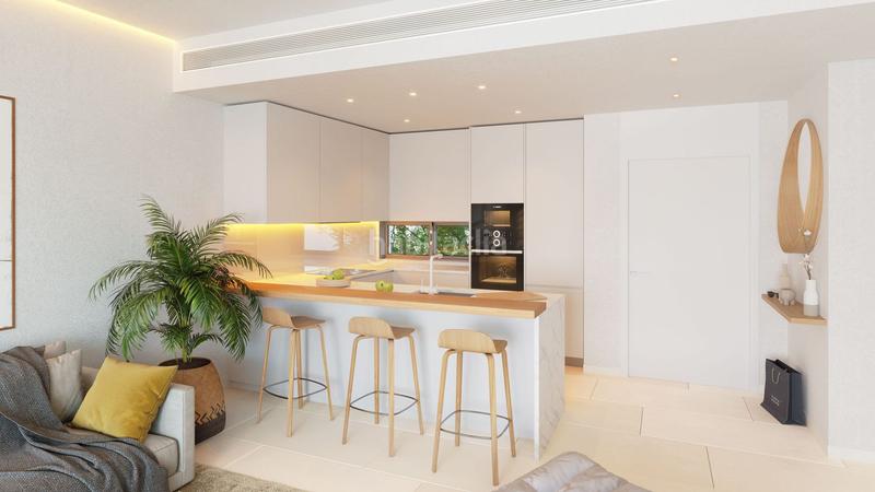 Foto f5d25888-2150-4183-a10c-de93de284560. Àtic amb calefacció aparcament piscina a El Higuerón Fuengirola