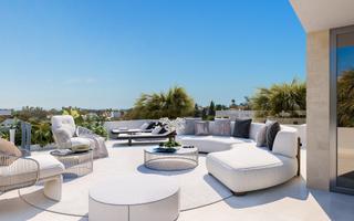 House in Romana Playa. Contemporánea villa blended con estilo impecable para la venta