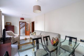 Rent House  Calle carmelo. Se alquila! casa de 270 m2 con solárium, balcones en el centro d