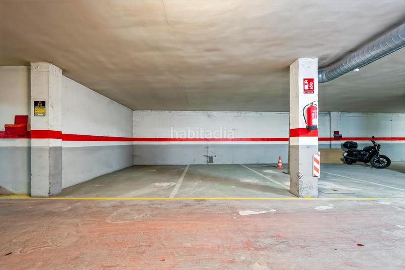 Foto f8826dd2-c5e8-4af5-b598-9b2692bb56b5. Posto auto in calle calle ferrocarril in Ciudad Jardín - Tagarete - El Zapillo Almería