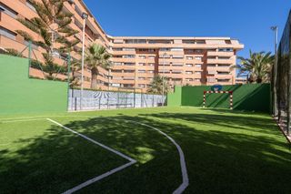 Lloguer Pis a Calle arbol del caucho 48. Alquiler de vivienda de octubre 2026 a junio 2027  zona juegos d