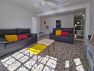 Lloguer Pis  Granada 31. Piso para estudiantes en almería centro luminoso, amplio y equip