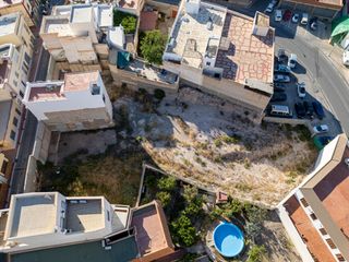 Wohngrundstück in Calle del médico cristóbal lópez rodríguez 18. Suelo urbano estratégico de 1.266 m2 en alhama de almería