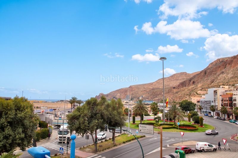 Foto 07a83907-36af-4110-af24-acb0b9751295. Edifici a carretera de málaga 21 a La Chanca - Pescadería Almería