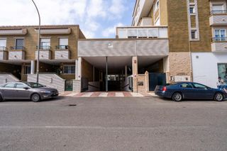 Autoparkplatz  Calle pontevedra. Plaza de garaje en residencial los castaños iii en roquetas de m