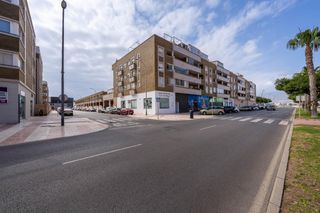 Posto auto in Calle pontevedra. Plaza de garaje en residencial los castaños iii en roquetas de m