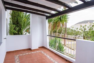 Pis  Calle mojácar 19. Piso nuevo impecable 3 dormitorios, terraza y vistas a la piscin