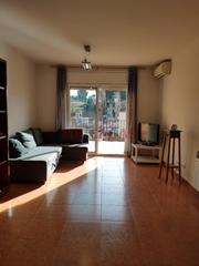 Pis a Ca n´Oriol. Vivienda semi nueva con terraza
