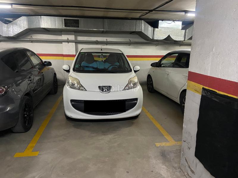 Foto c79ebe84-90e9-4623-9e42-dbe0fbfe3731. Parking coche plaza de parquing en venta en Progrés Rubí