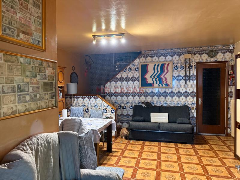 Foto e0f9a05d-9499-4fb7-a037-ddfaf5c0a776. Maison jumelée avec chauffage parking dans Centre Rubí