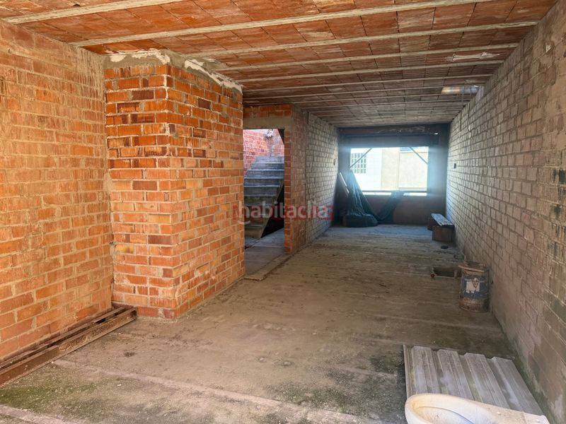 Foto 5420aa8c-2e7a-44b5-9921-c7bd6d4ee6e6. Edifici a Zona Nord Rubí